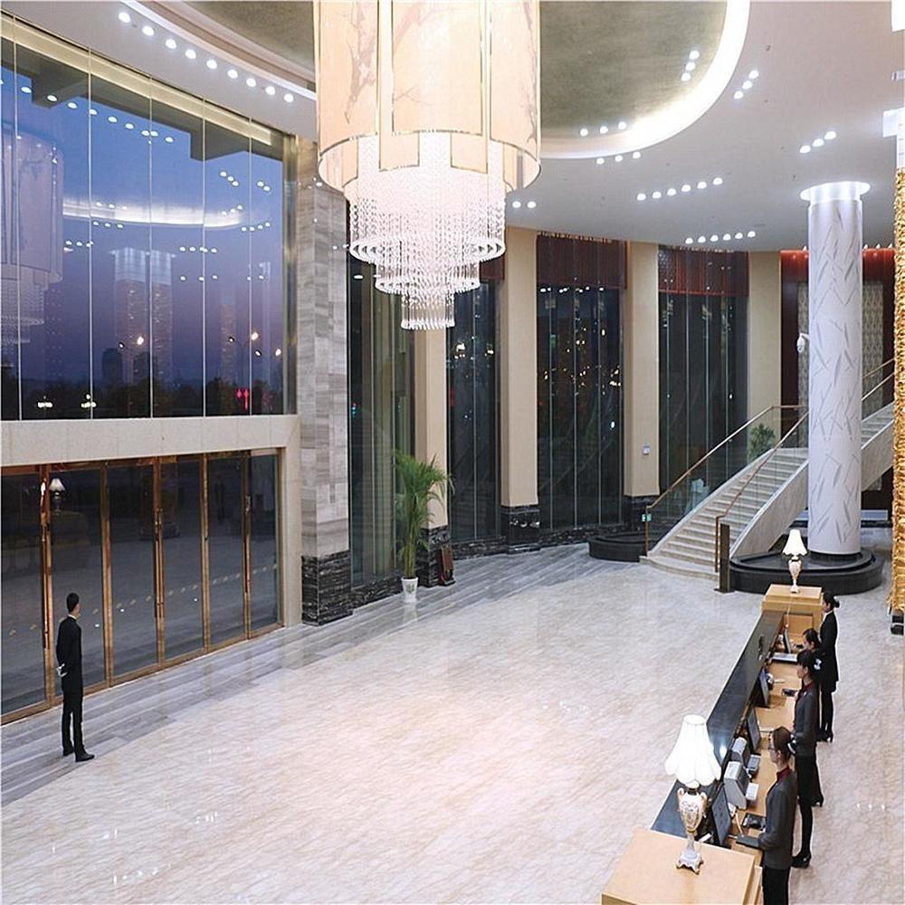 The Grand Plaza Hotel Ji'an  Exterior photo