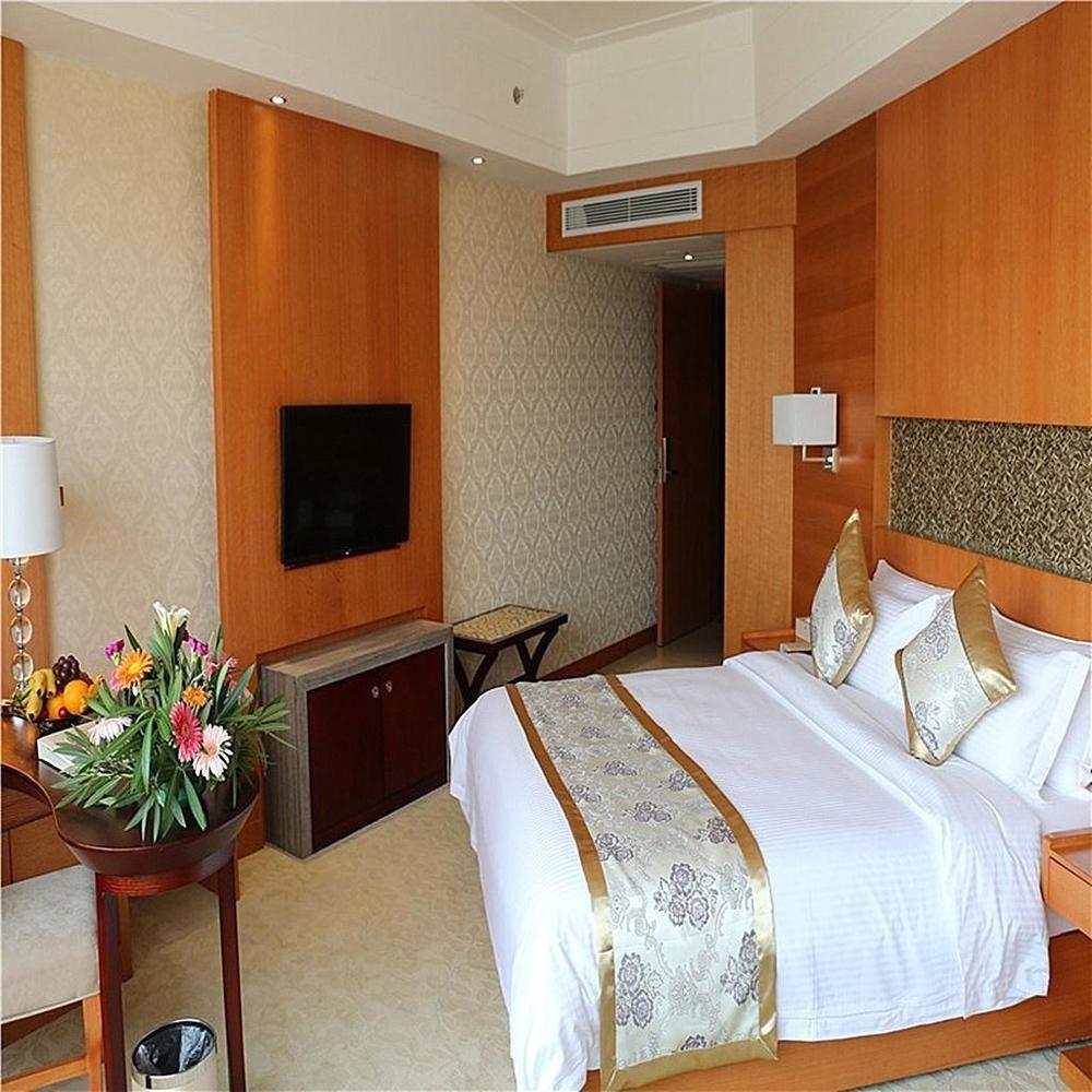 The Grand Plaza Hotel Ji'an  Exterior photo