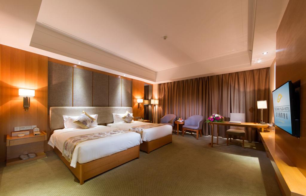 The Grand Plaza Hotel Ji'an  Exterior photo