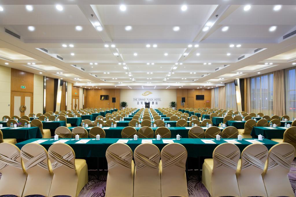The Grand Plaza Hotel Ji'an  Exterior photo