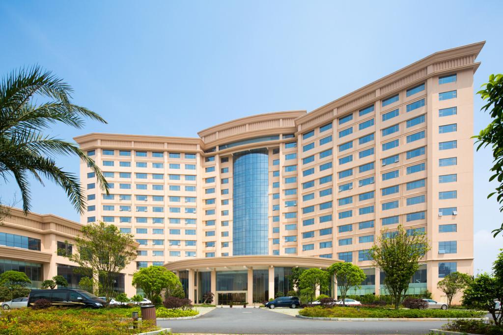 The Grand Plaza Hotel Ji'an  Exterior photo